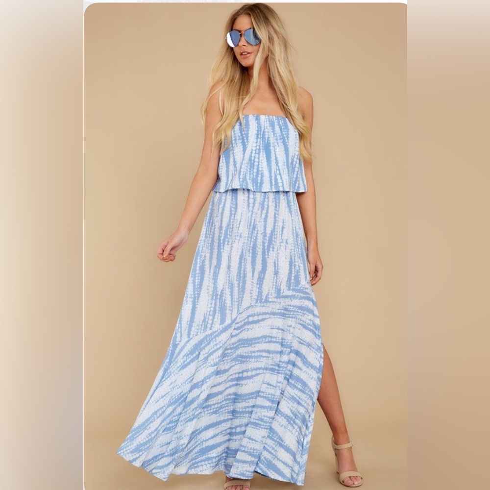 Strapless Maxi Dress gives you a perfect day